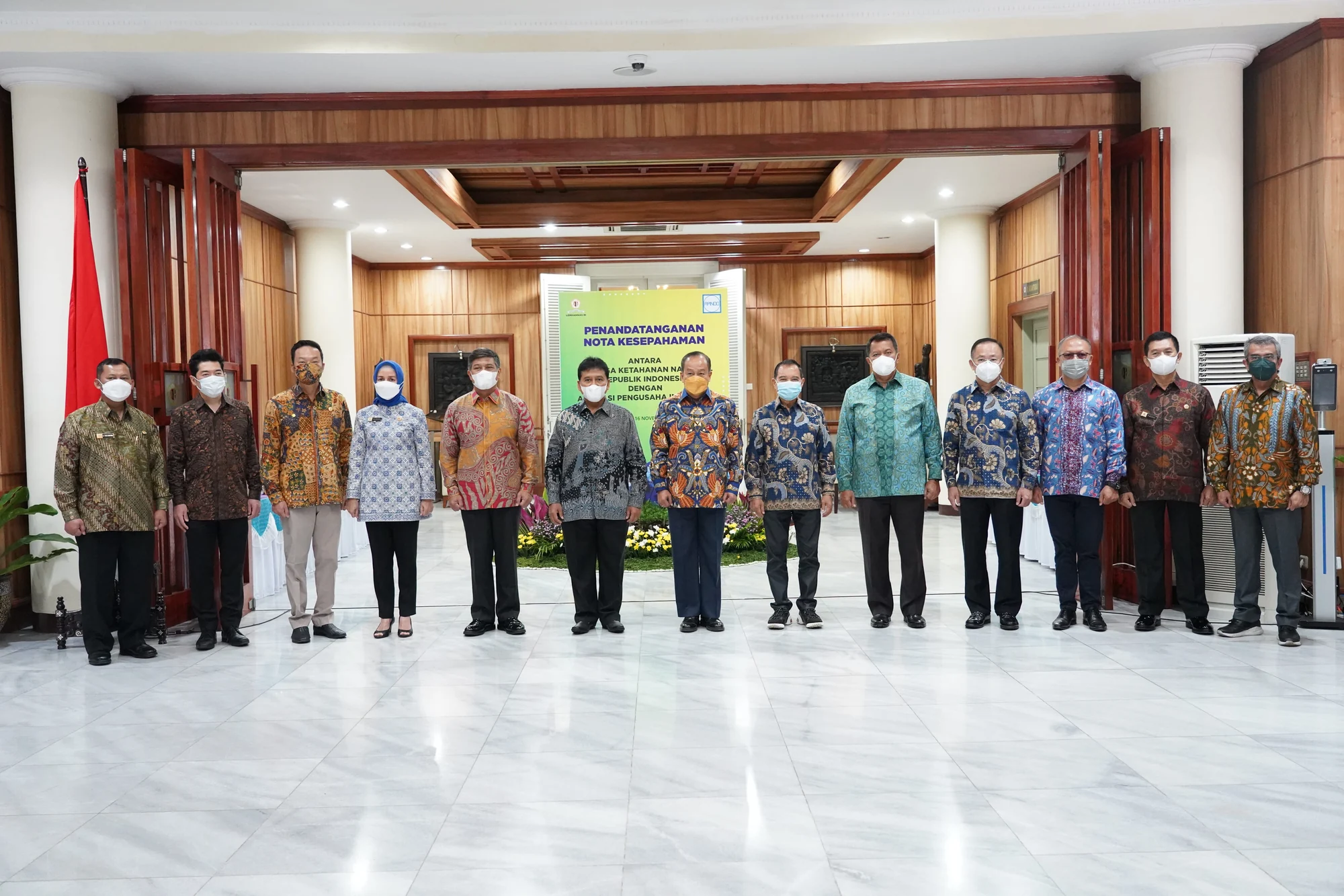 LAPORAN TAHUNAN APINDO Provinsi Maluku Utara 2021